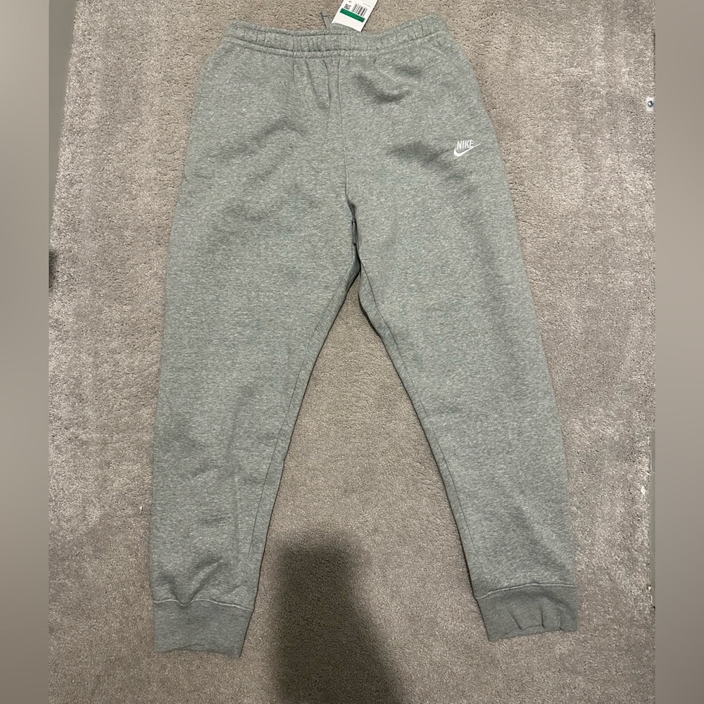 Brand New Nike Men’s Sweatpants Joggers